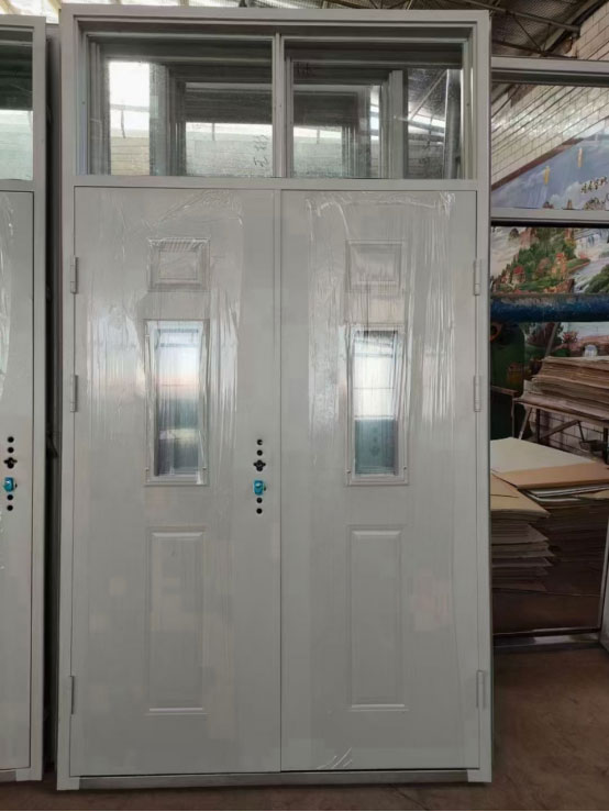 红寺堡学校教室门