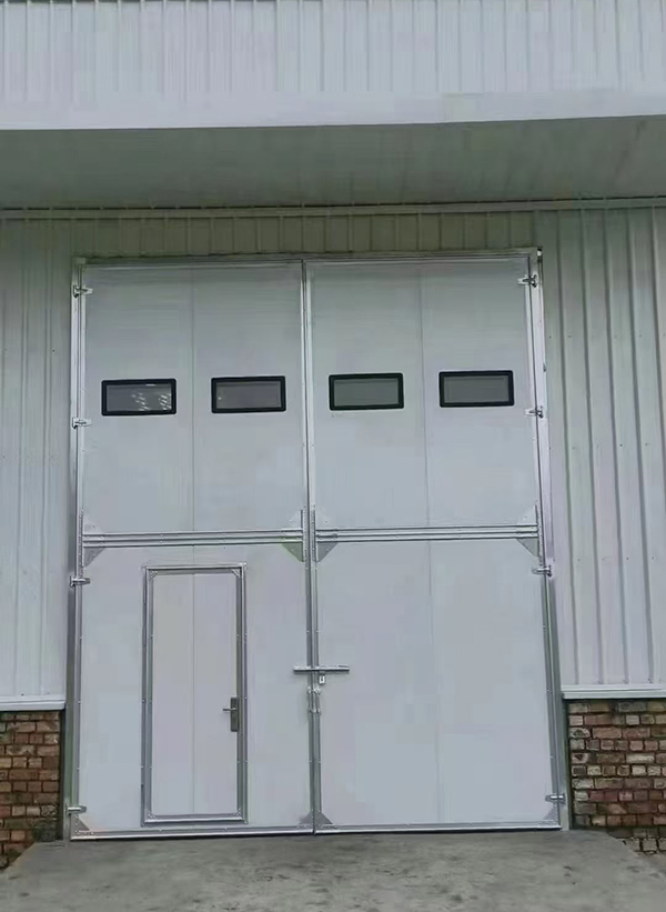 红寺堡工业门在设备装配车间出入口的实施记录